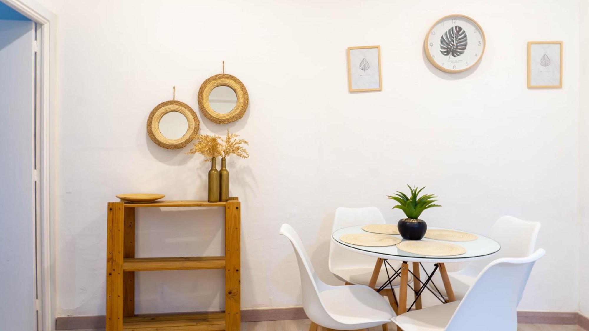 Apartamento Souvenirs Малага Экстерьер фото